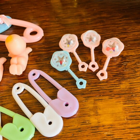 28 VTG cupcake/cake toppers - Picture 7 of 15